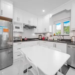 New Laneway House Near Airport, Downtown, Ubc Apartment Vancouver