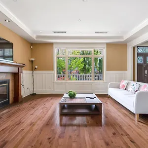 Luxurious 5bd Dream House Holiday home Vancouver